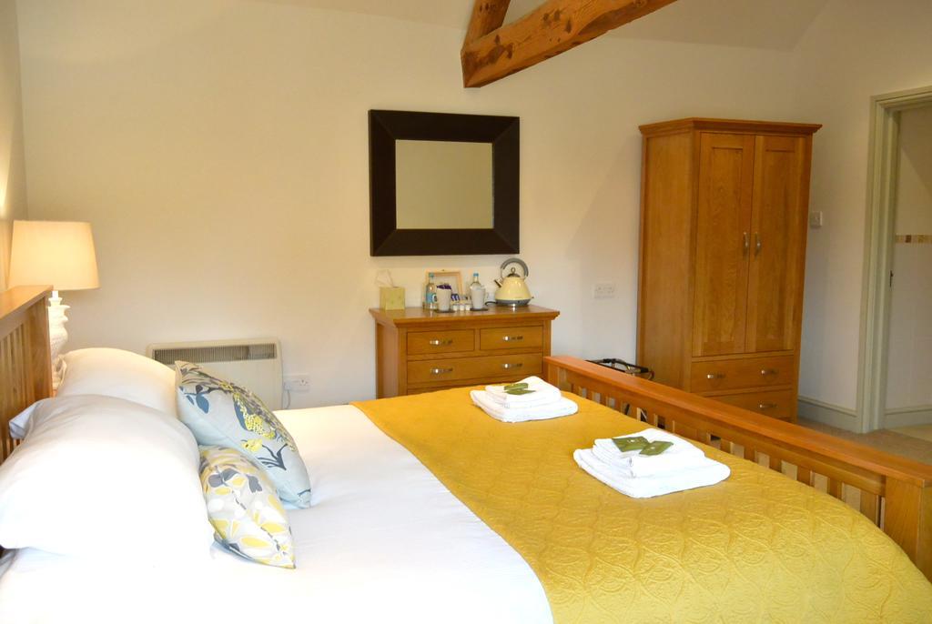 Coach & Horses Hotel Bourton-on-the-Water Room photo
